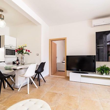 Ln New Apartment Split Luaran gambar